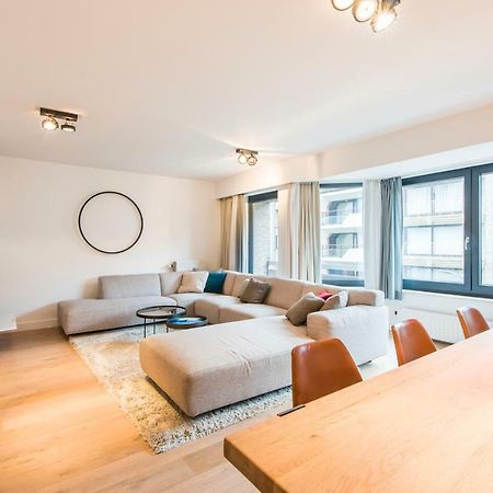 Ruim En Modern Appartement Te Knokke Nabij De Dijk Екстериор снимка