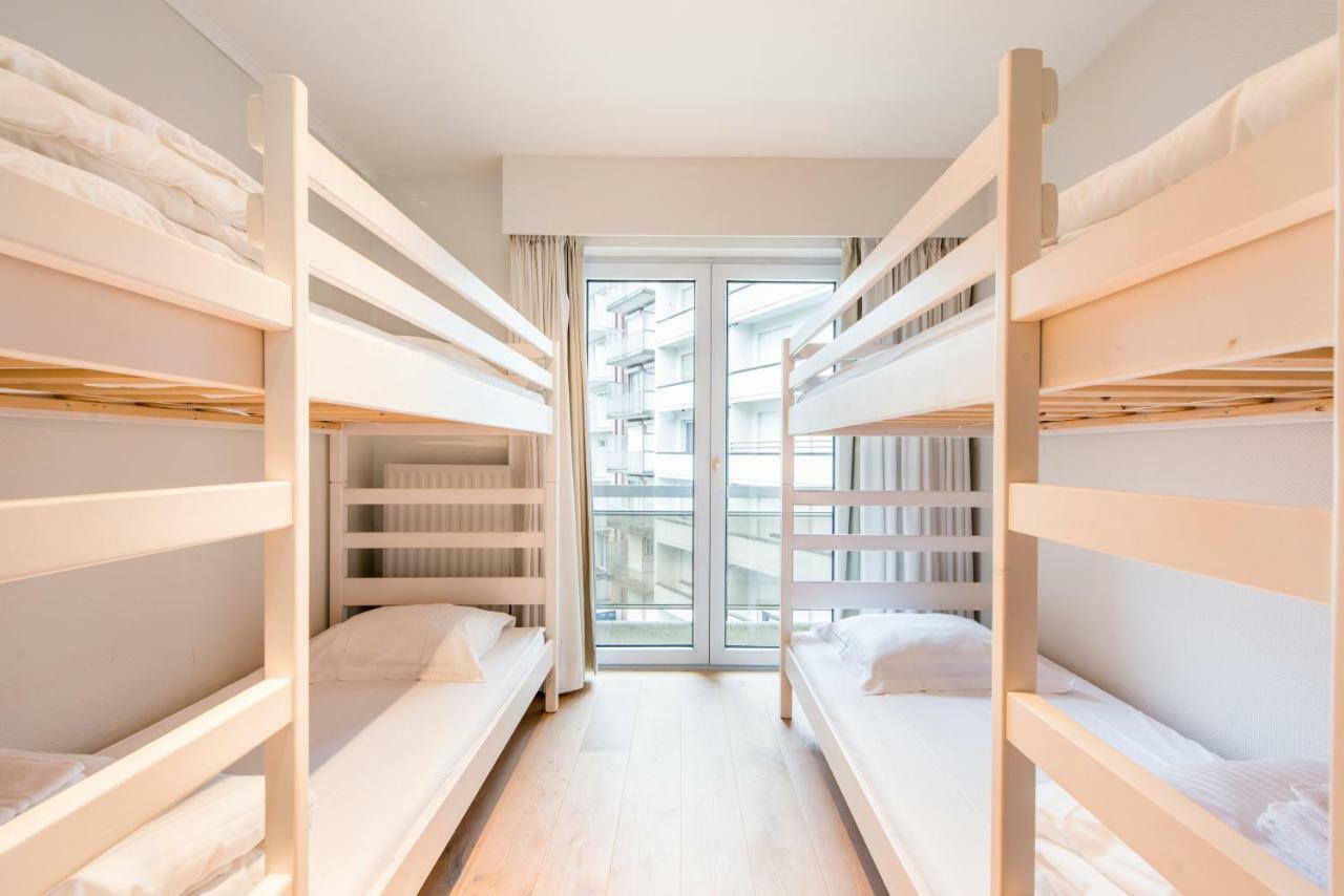Ruim En Modern Appartement Te Knokke Nabij De Dijk Екстериор снимка